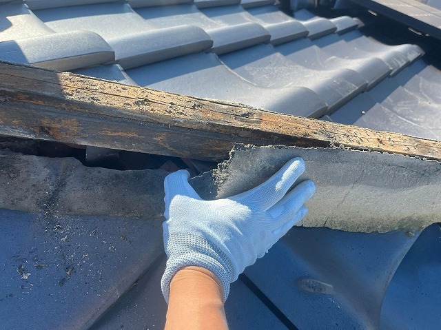 市川三郷町　棟瓦積み直し